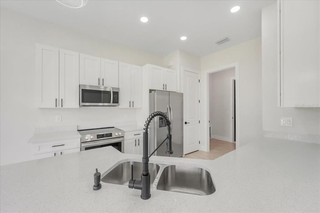 待售: $318,000 (3 贝兹, 2 浴室, 1750 平方英尺)