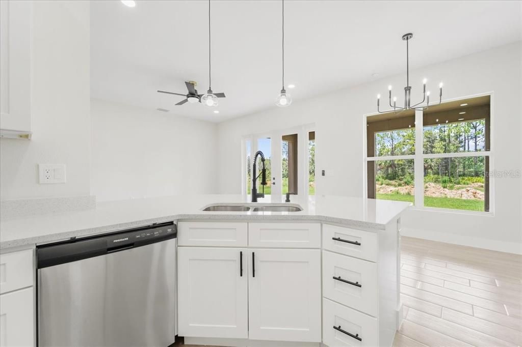 待售: $318,000 (3 贝兹, 2 浴室, 1750 平方英尺)