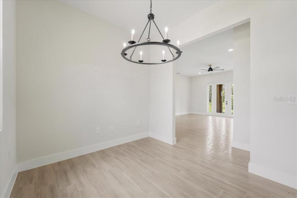 待售: $318,000 (3 贝兹, 2 浴室, 1750 平方英尺)