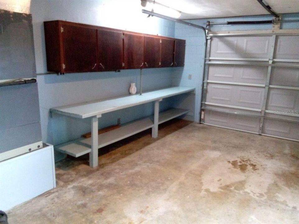 For Sale: $220,900 (2 beds, 1 baths, 1104 Square Feet)