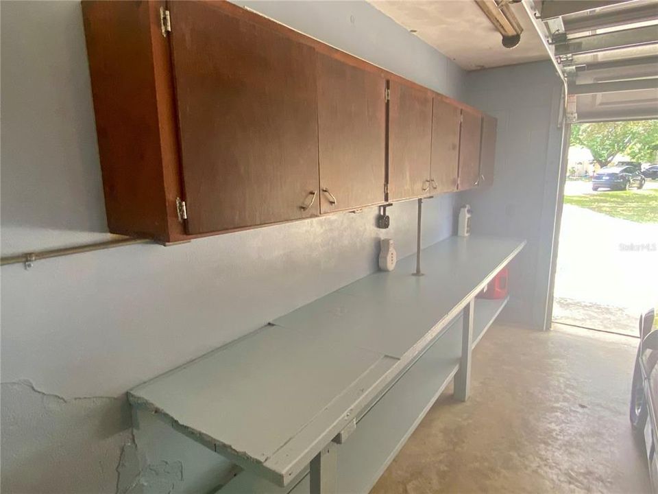 For Sale: $220,900 (2 beds, 1 baths, 1104 Square Feet)