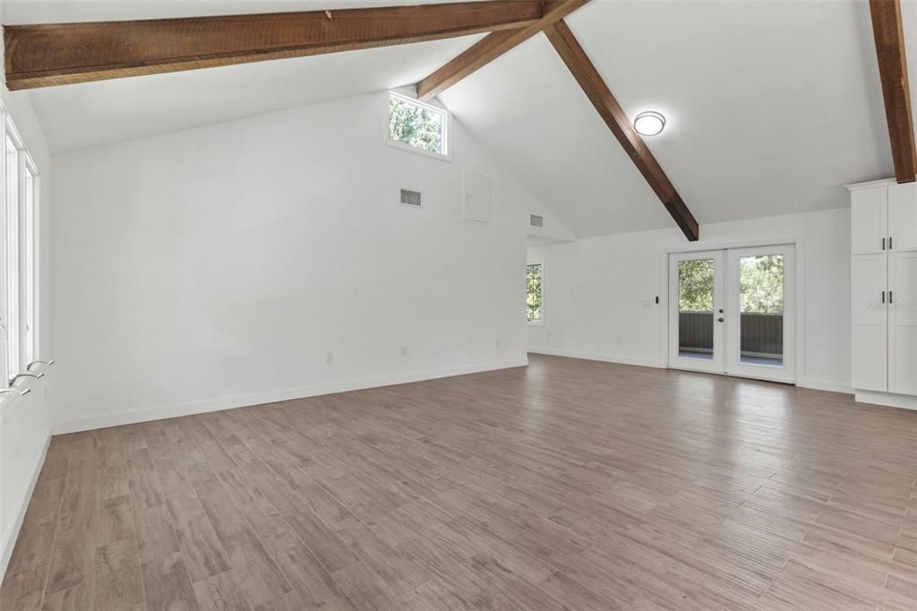 На продажу: $639,000 (2 спален, 2 ванн, 1552 Квадратных фут)