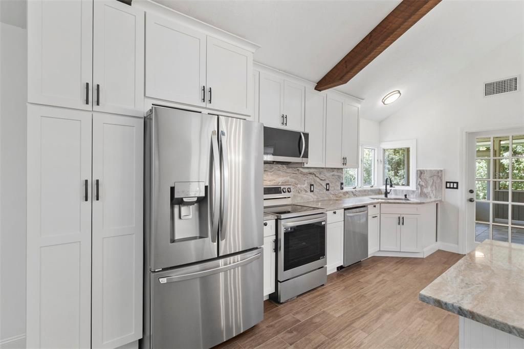 На продажу: $639,000 (2 спален, 2 ванн, 1552 Квадратных фут)