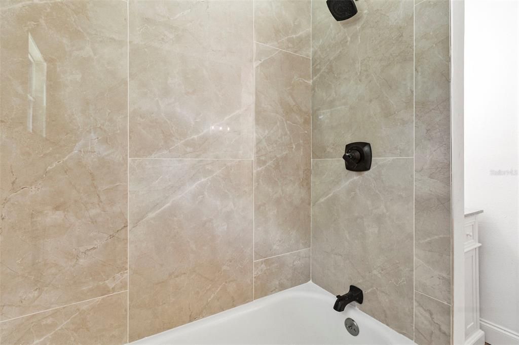 На продажу: $639,000 (2 спален, 2 ванн, 1552 Квадратных фут)