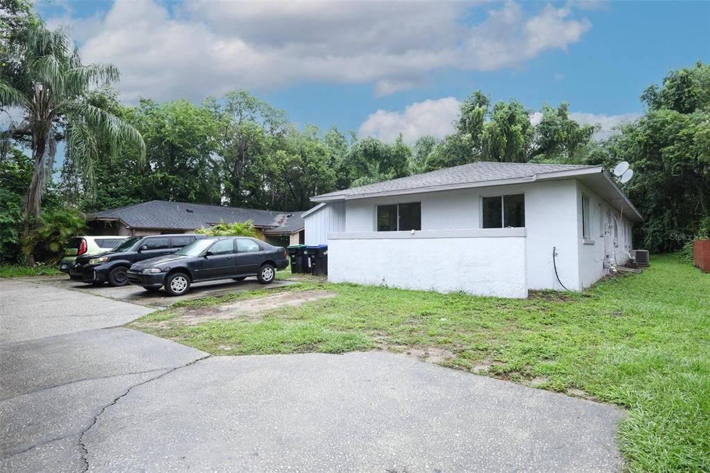 На продажу: $425,000 (4 спален, 0 ванн, 1824 Квадратных фут)