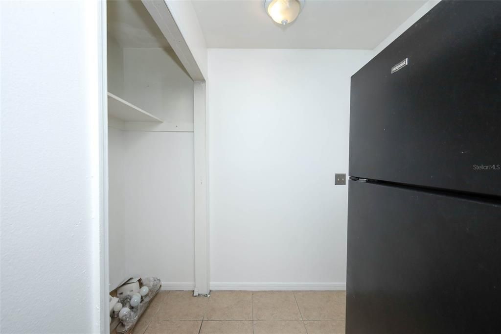 На продажу: $425,000 (4 спален, 0 ванн, 1824 Квадратных фут)