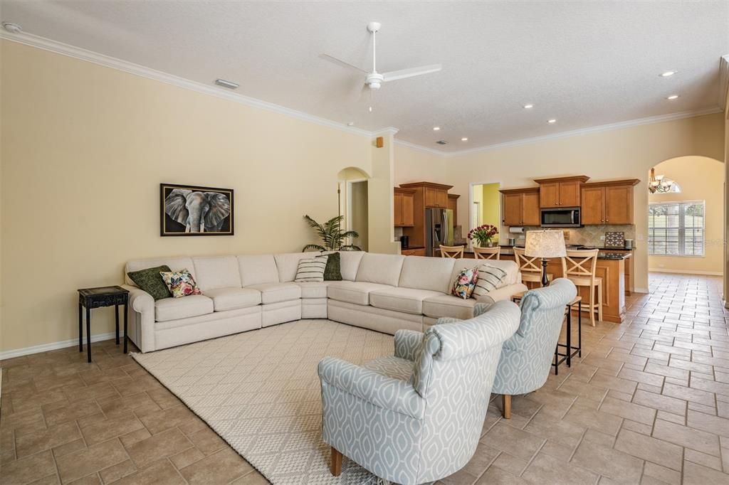 For Sale: $799,000 (4 beds, 3 baths, 2825 Square Feet)