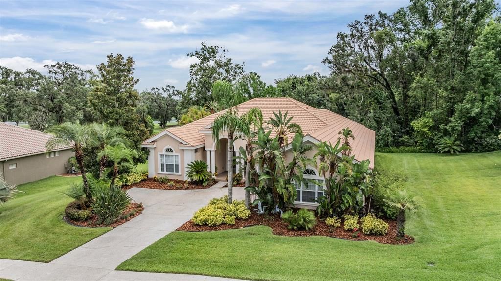 For Sale: $799,000 (4 beds, 3 baths, 2825 Square Feet)