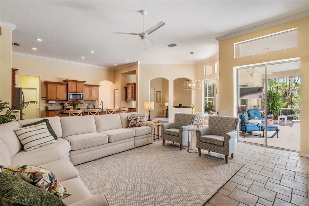 For Sale: $799,000 (4 beds, 3 baths, 2825 Square Feet)