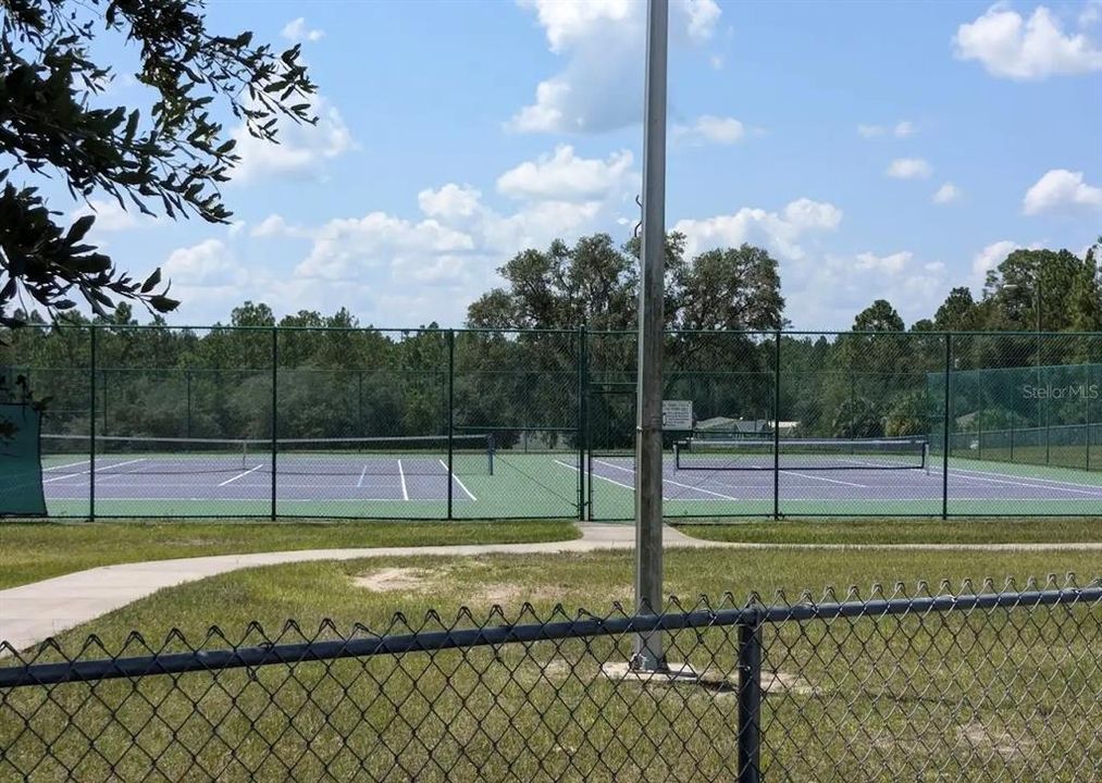 待售: $45,000 (0.95 acres)