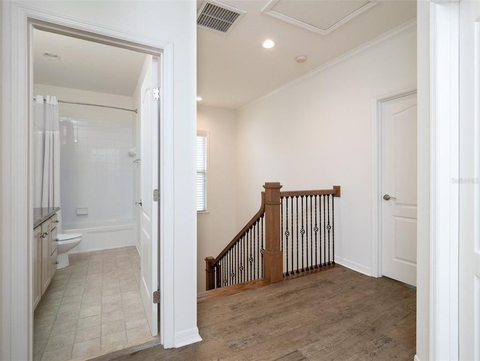 En Venta: $674,900 (3 camas, 2 baños, 2705 Pies cuadrados)