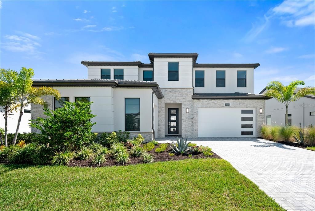 For Sale: $1,079,000 (5 beds, 4 baths, 3404 Square Feet)