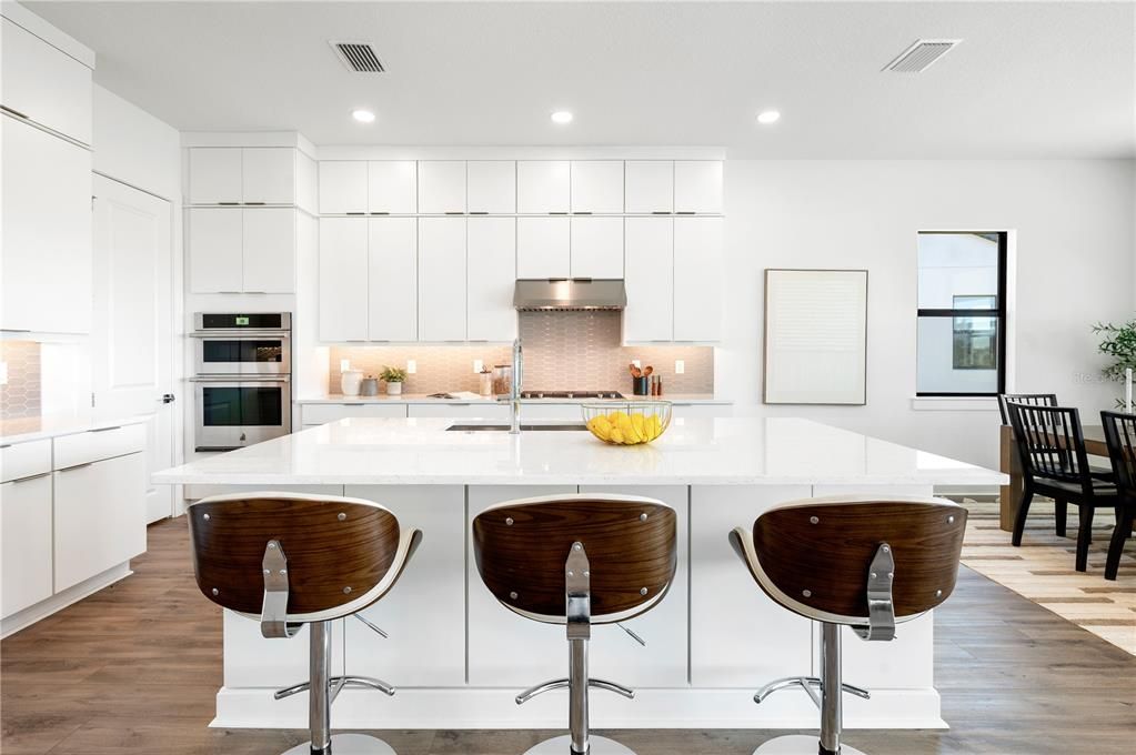 For Sale: $1,079,000 (5 beds, 4 baths, 3404 Square Feet)