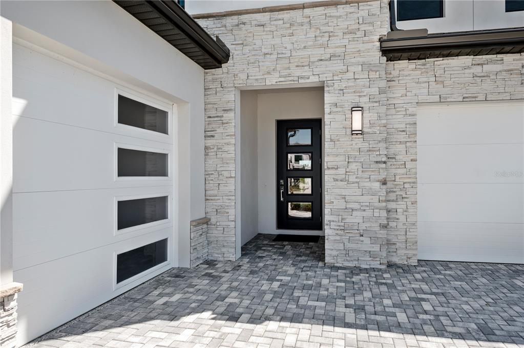 For Sale: $1,079,000 (5 beds, 4 baths, 3404 Square Feet)