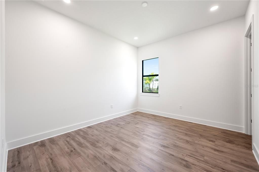 For Sale: $1,079,000 (5 beds, 4 baths, 3404 Square Feet)