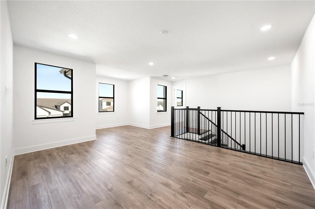 For Sale: $1,079,000 (5 beds, 4 baths, 3404 Square Feet)