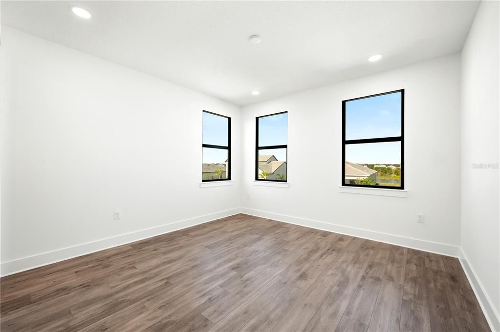 For Sale: $1,079,000 (5 beds, 4 baths, 3404 Square Feet)