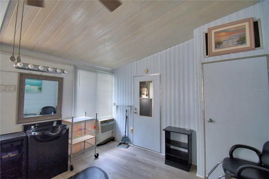 For Sale: $120,000 (2 beds, 2 baths, 1416 Square Feet)