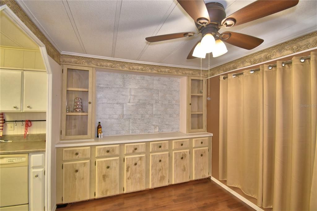 For Sale: $120,000 (2 beds, 2 baths, 1416 Square Feet)