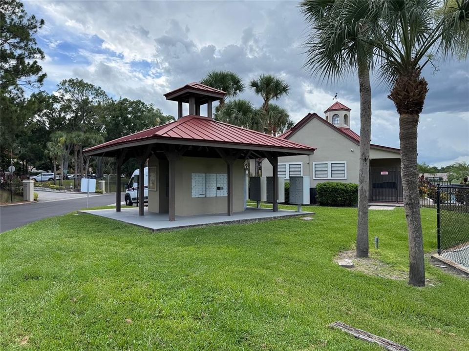 For Sale: $139,900 (1 beds, 1 baths, 809 Square Feet)