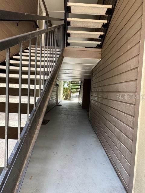 For Sale: $139,900 (1 beds, 1 baths, 809 Square Feet)