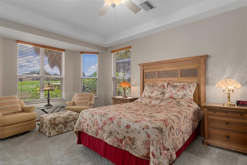 合同活跃: $349,500 (3 贝兹, 2 浴室, 1871 平方英尺)