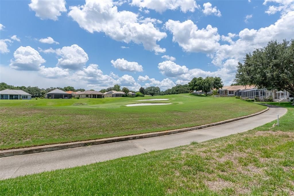 合同活跃: $349,500 (3 贝兹, 2 浴室, 1871 平方英尺)