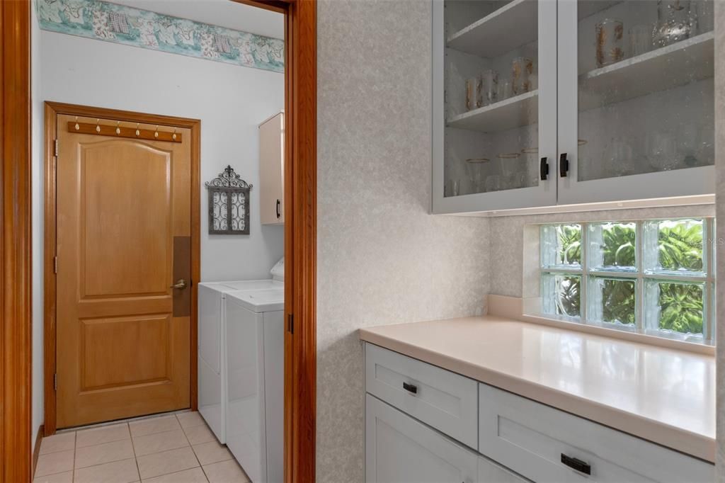 合同活跃: $349,500 (3 贝兹, 2 浴室, 1871 平方英尺)