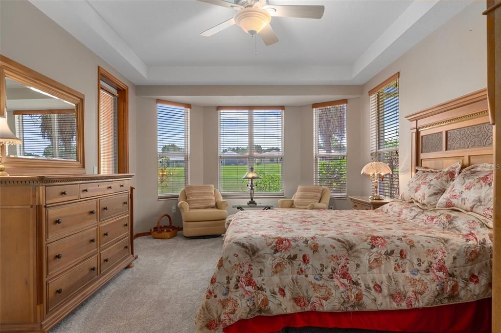 合同活跃: $349,500 (3 贝兹, 2 浴室, 1871 平方英尺)