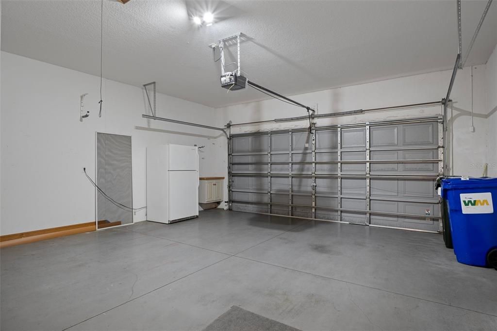 合同活跃: $349,500 (3 贝兹, 2 浴室, 1871 平方英尺)