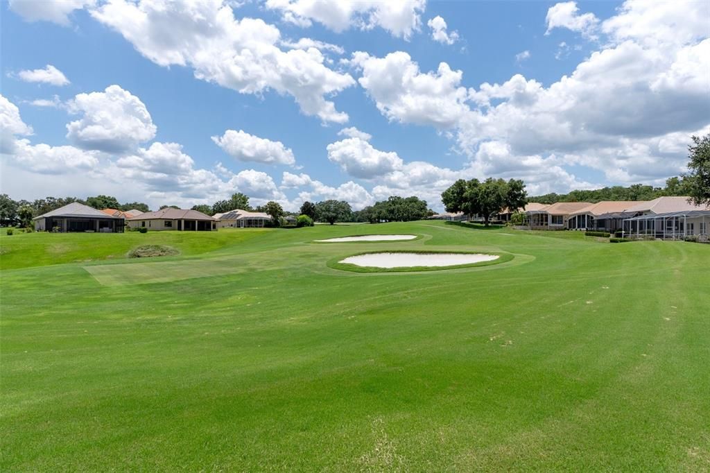 合同活跃: $349,500 (3 贝兹, 2 浴室, 1871 平方英尺)