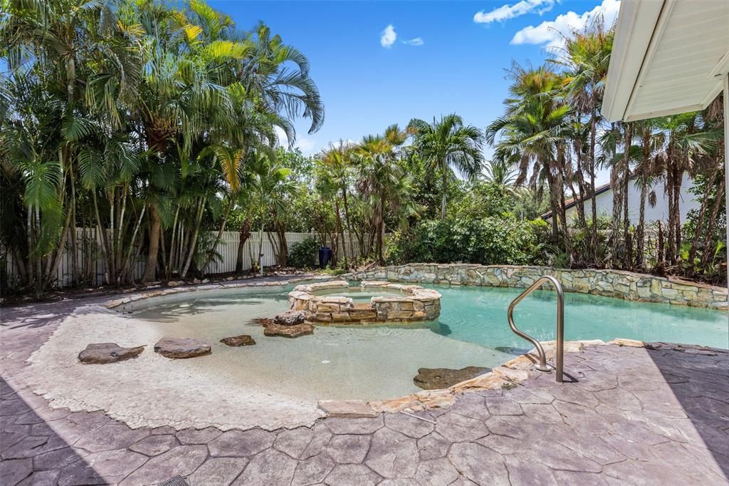 For Sale: $505,000 (3 beds, 3 baths, 2235 Square Feet)