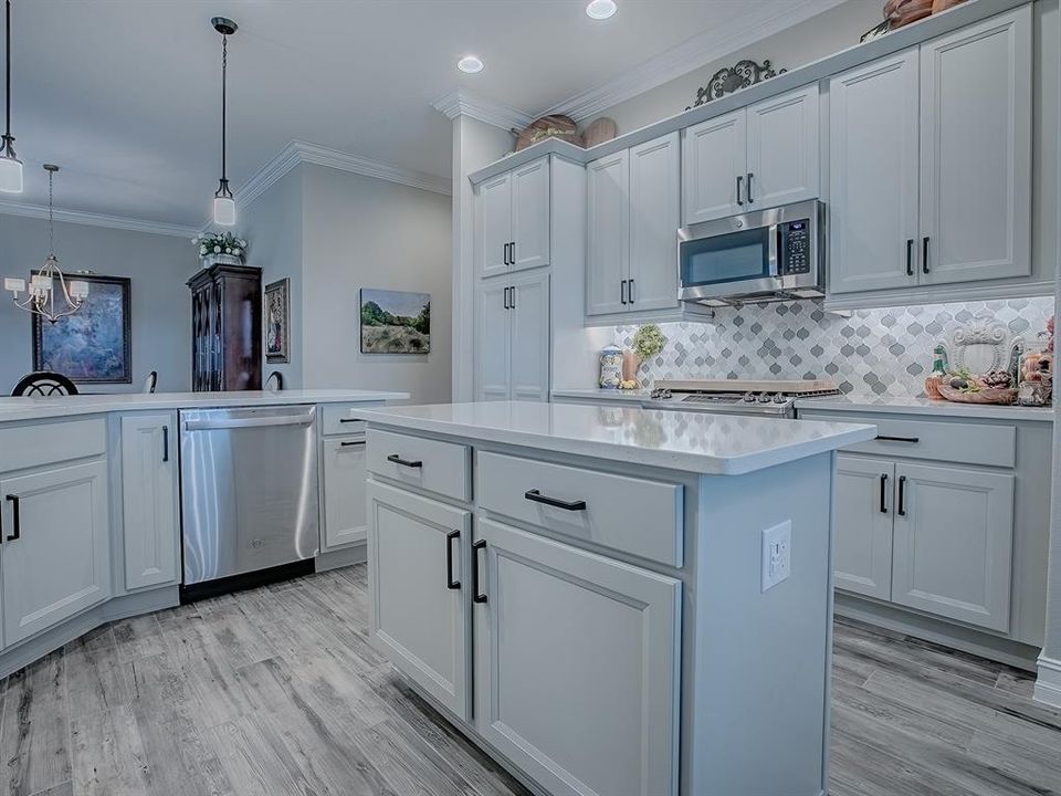 Active With Contract: $749,000 (4 beds, 3 baths, 2514 Square Feet)