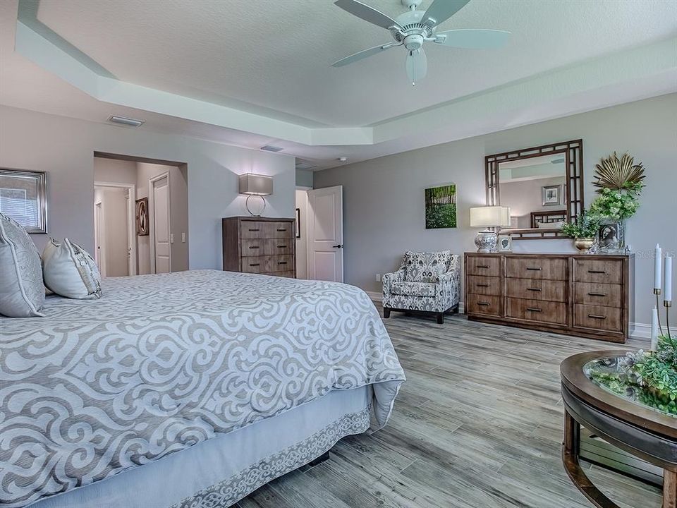 Active With Contract: $749,000 (4 beds, 3 baths, 2514 Square Feet)