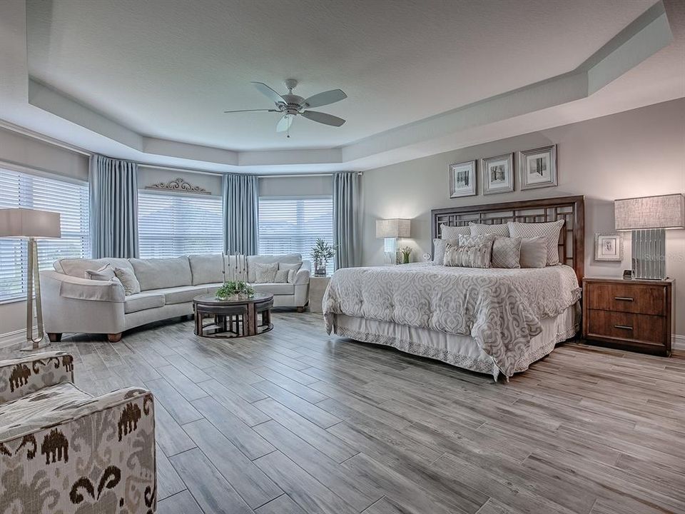 Active With Contract: $749,000 (4 beds, 3 baths, 2514 Square Feet)