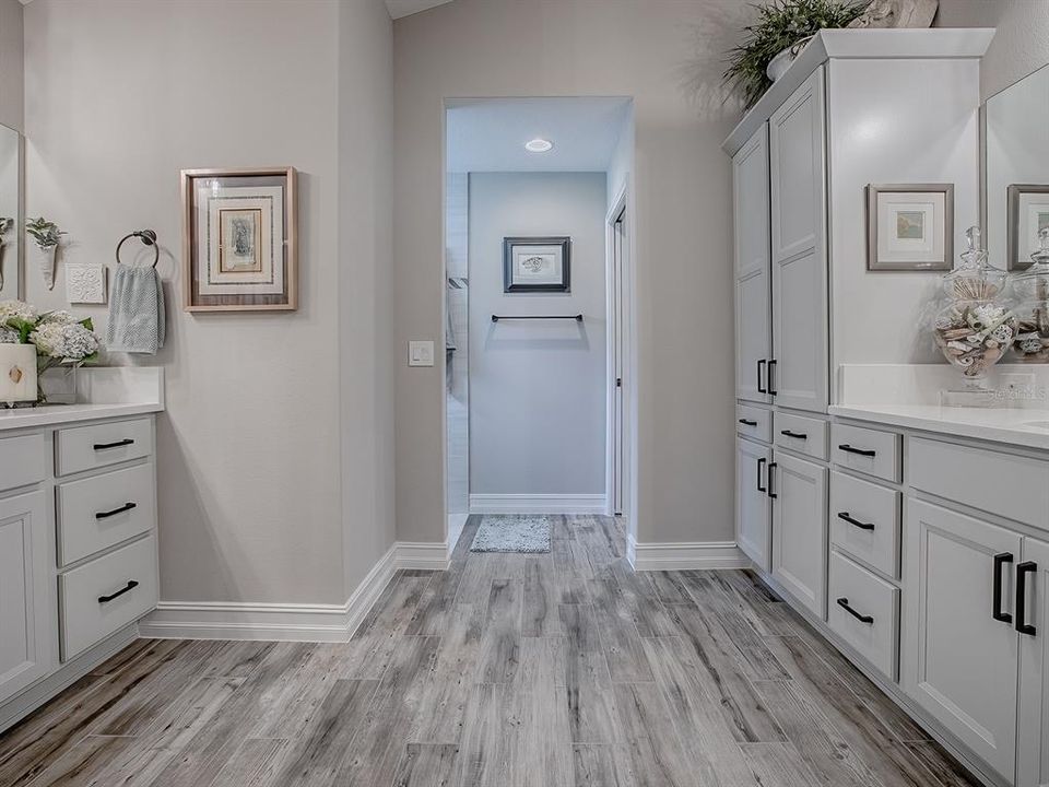 Active With Contract: $749,000 (4 beds, 3 baths, 2514 Square Feet)