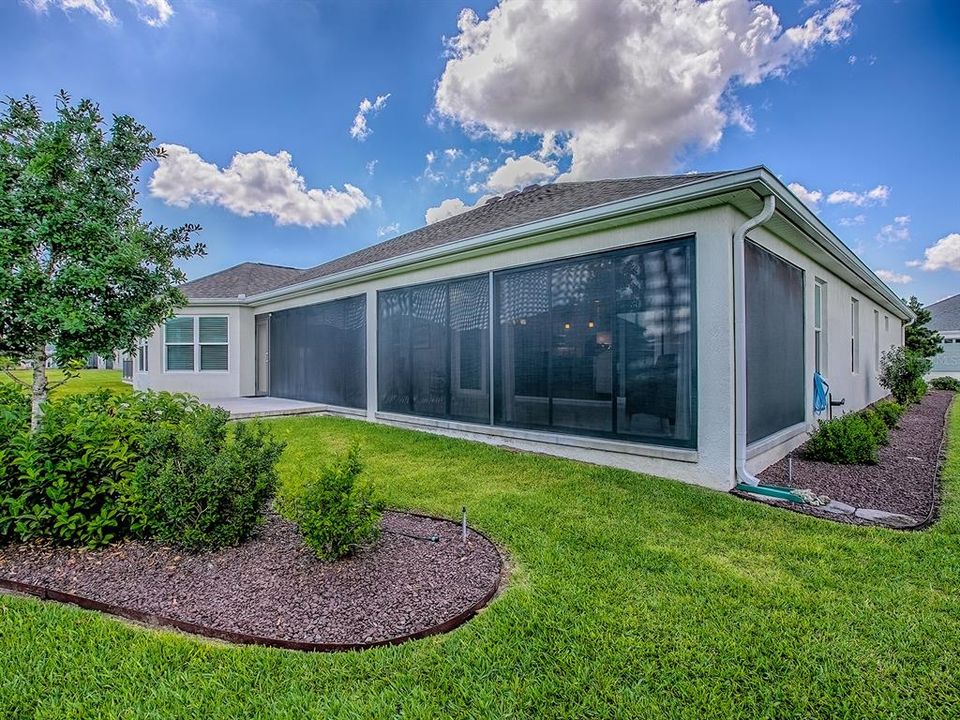 Active With Contract: $749,000 (4 beds, 3 baths, 2514 Square Feet)