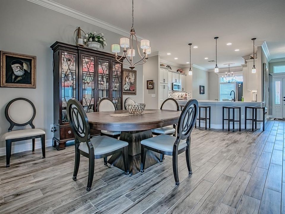 Active With Contract: $749,000 (4 beds, 3 baths, 2514 Square Feet)