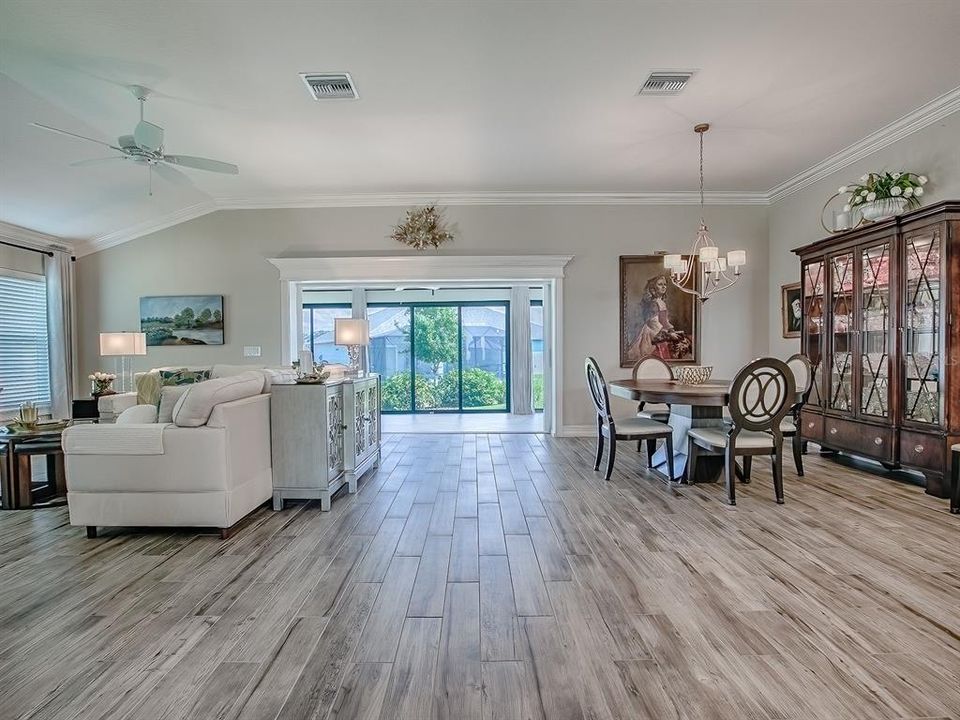 Active With Contract: $749,000 (4 beds, 3 baths, 2514 Square Feet)