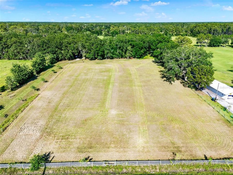 На продажу: $950,000 (2 спален, 1 ванн, 1226 Квадратных фут)