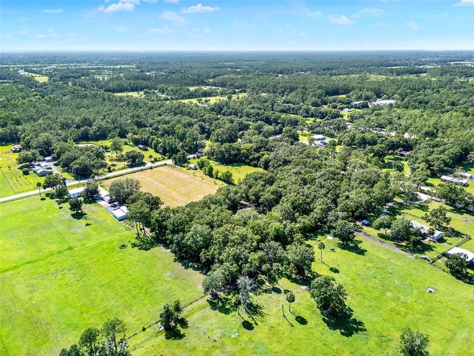 На продажу: $950,000 (2 спален, 1 ванн, 1226 Квадратных фут)