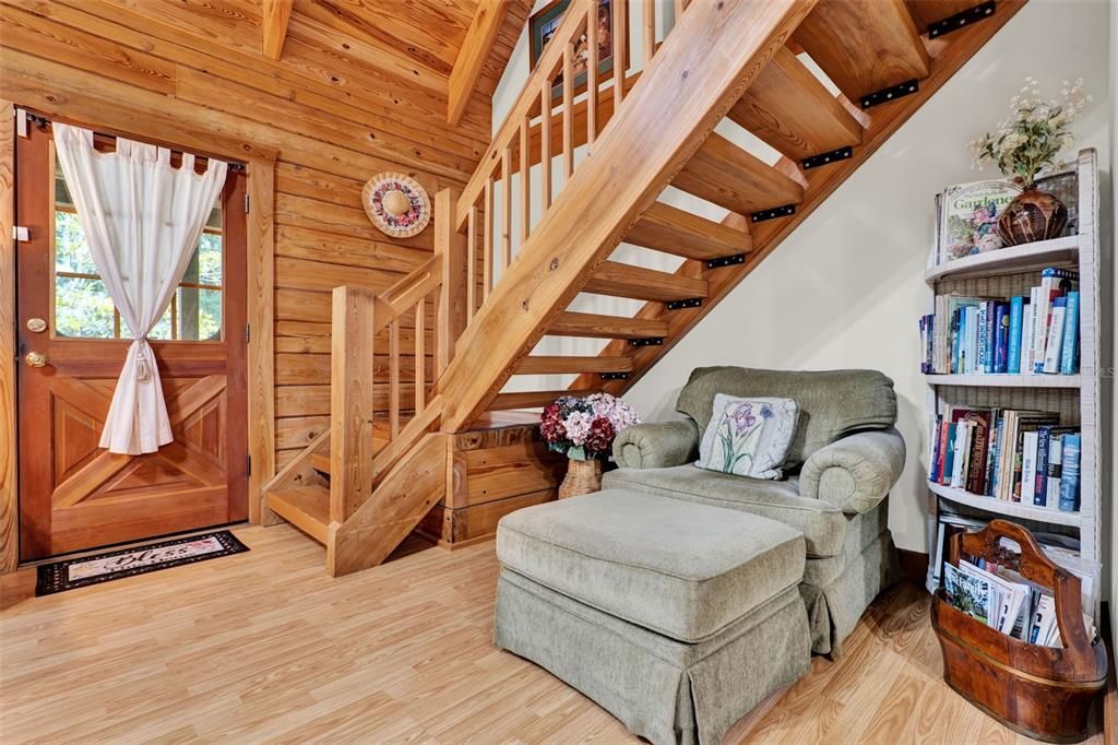 На продажу: $950,000 (2 спален, 1 ванн, 1226 Квадратных фут)