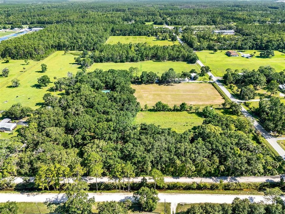 На продажу: $950,000 (2 спален, 1 ванн, 1226 Квадратных фут)