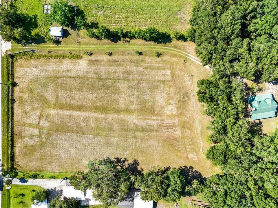 На продажу: $950,000 (2 спален, 1 ванн, 1226 Квадратных фут)