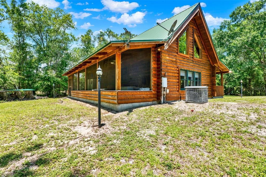 На продажу: $950,000 (2 спален, 1 ванн, 1226 Квадратных фут)