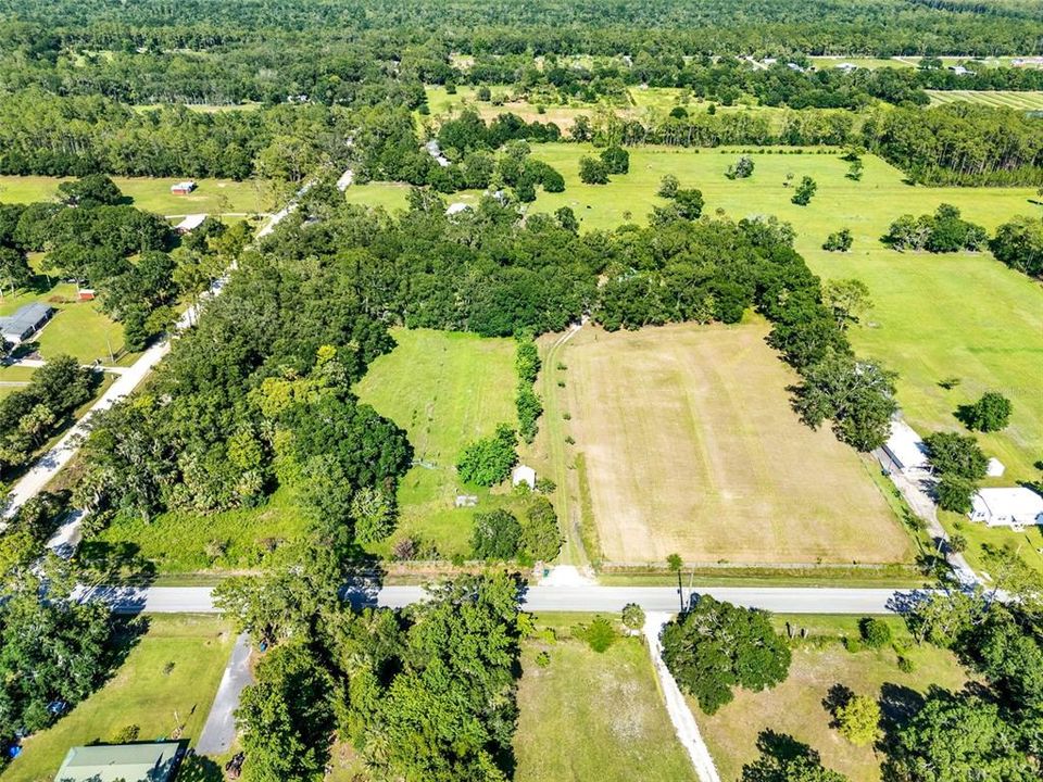 На продажу: $950,000 (2 спален, 1 ванн, 1226 Квадратных фут)