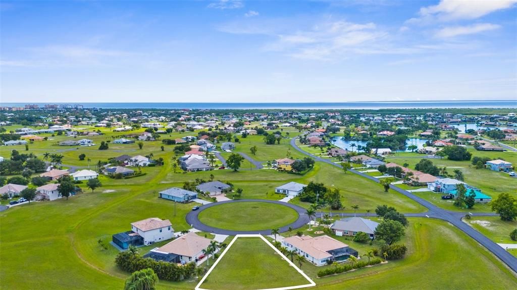 En Venta: $35,000 (0.24 acres)