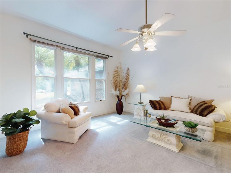 待售: $825,000 (4 贝兹, 3 浴室, 3004 平方英尺)