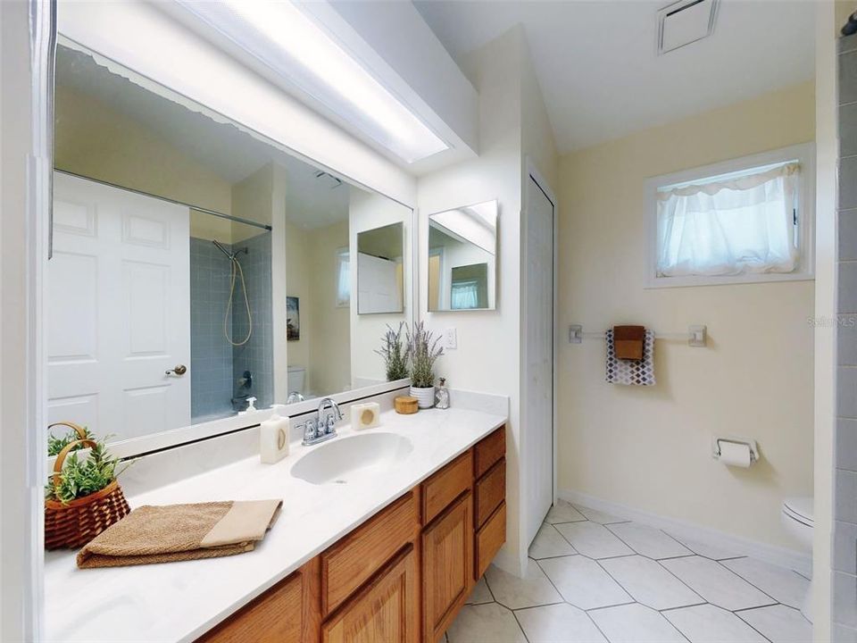 待售: $825,000 (4 贝兹, 3 浴室, 3004 平方英尺)