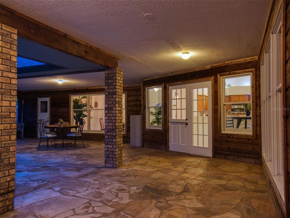 待售: $825,000 (4 贝兹, 3 浴室, 3004 平方英尺)